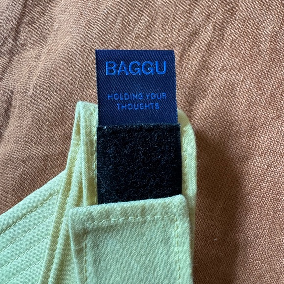 BAGGU Visor Packable Sun Hat in Butter Yellow - Picture 5 of 5